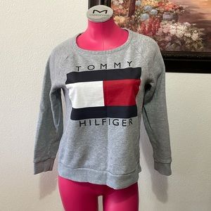 Tommy Hilfiger Women Small Sweatshirt Spellout Flag Gray Red Blue White Pullover